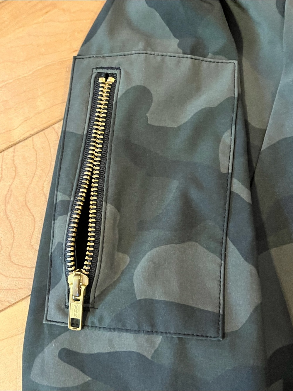 Albion Camo Bomber Jacket in Dark Green zip up extra large - Picture 9 of 9